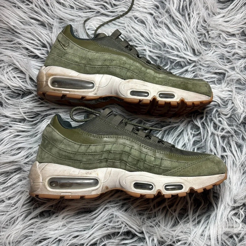 Nike Air Max 95‎ SE Olive Canvas Running Sneakers Men's Size 8 US AJ2018-300